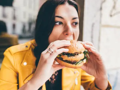 What Does it Mean When You Dream About Eating?