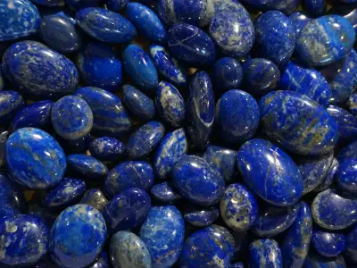 Lapis Lazuli: Properties, Uses, and Crystal Healing
