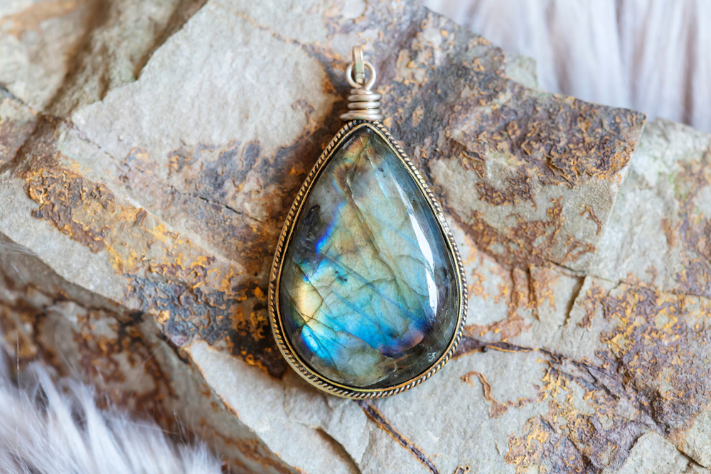 Labradorite pendant