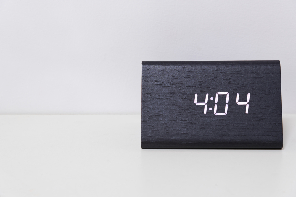 4:04 showing on a digital clock