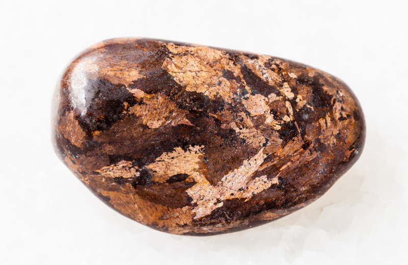 What Does Bronzite Look Like?